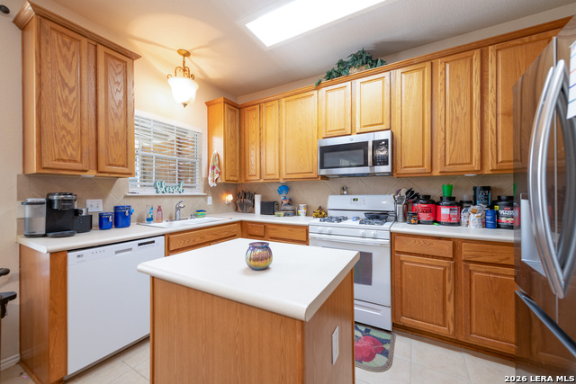 2909 Fleet Dr Property Photo 9