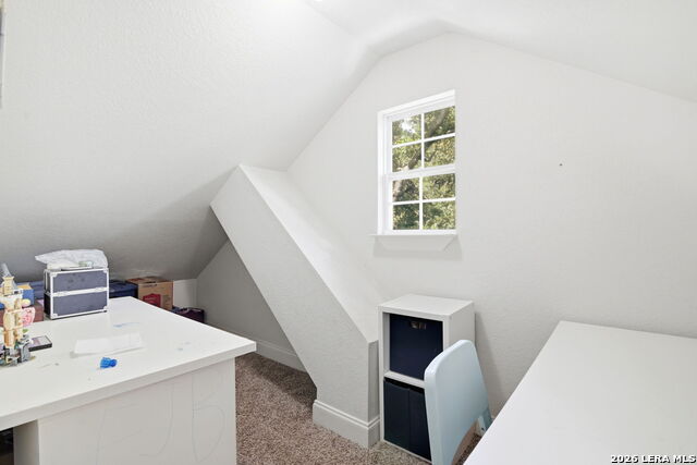 8806 Shoshoni Trl Property Photo 26