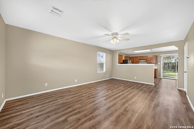112 Willow View Property Photo 6