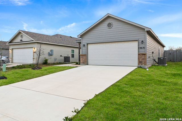 14631 Stirrup Trce Property Photo 3
