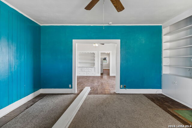 201 E Harris St Property Photo 8