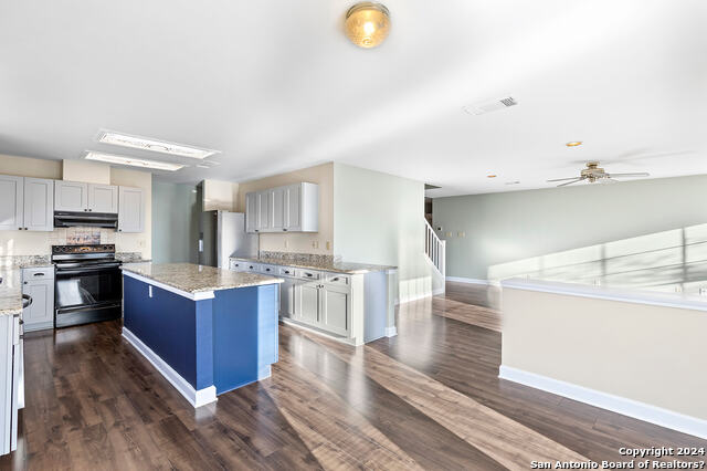 18607 Redriver Trail Property Photo 6