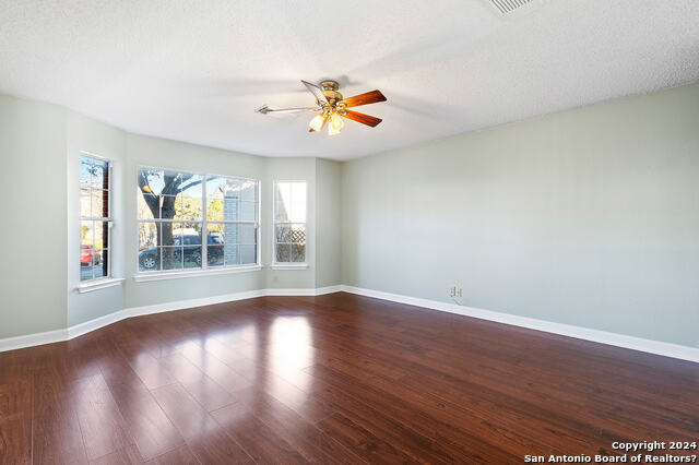 18607 Redriver Trail Property Photo 21