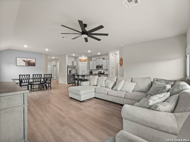 15107 Stagehand Dr Property Photo 8