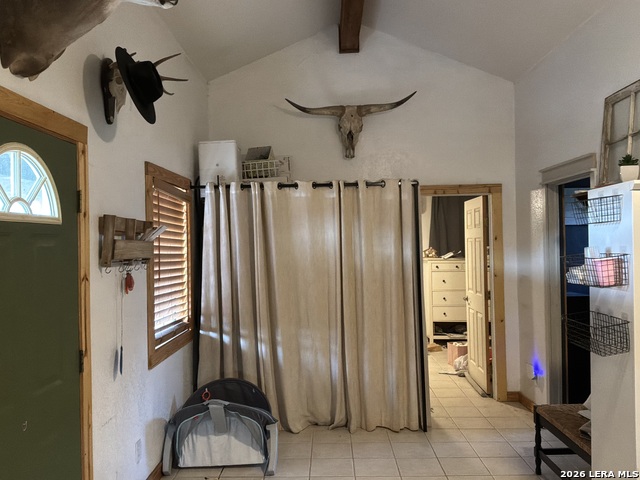 2012805 Property Photo 3