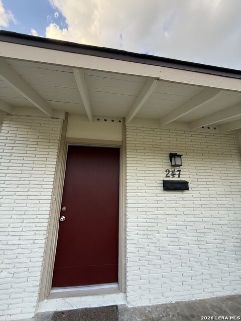 247 Greenhill Pass Property Photo 3