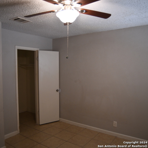 5527 Lochmoor Property Photo 6