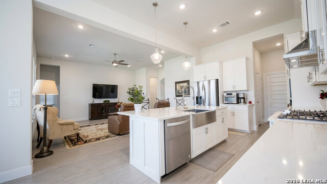 112 Valencia Property Photo 25