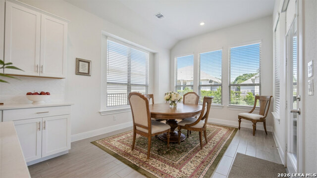 112 Valencia Property Photo 28