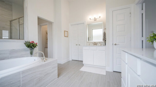 112 Valencia Property Photo 35