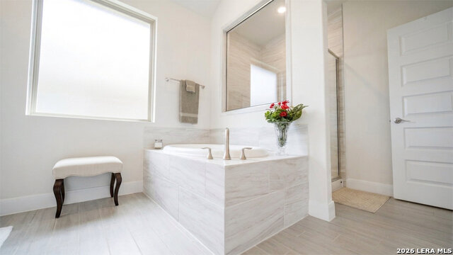 112 Valencia Property Photo 36