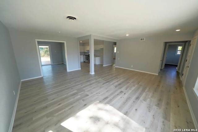 323 Stockton Dr Property Photo 28