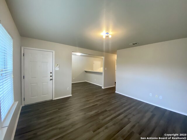 8846 Old Sky Hbr Property Photo 3