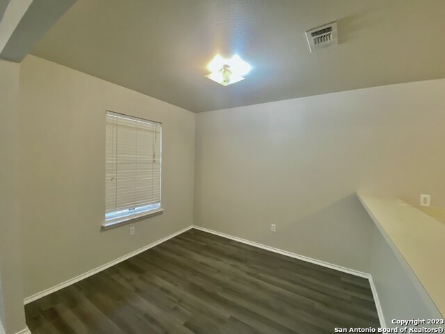 8846 Old Sky Hbr Property Photo 7