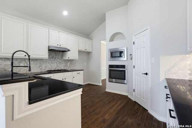 27 Fonthill Way Property Photo 10