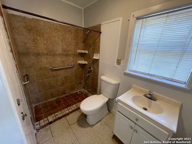200 Cortez Ave Property Photo 7