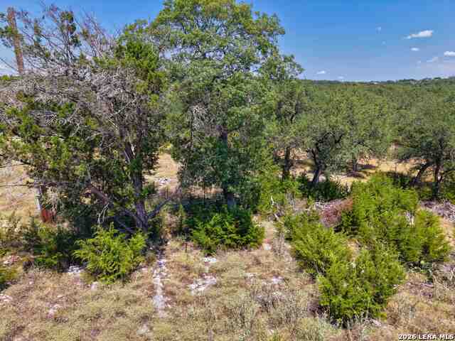 559 Clay Rdg Property Photo 4