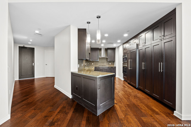 4242 Broadway Property Photo 3