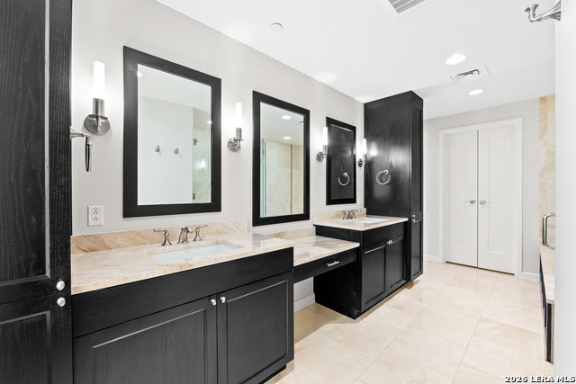 4242 Broadway Property Photo 17