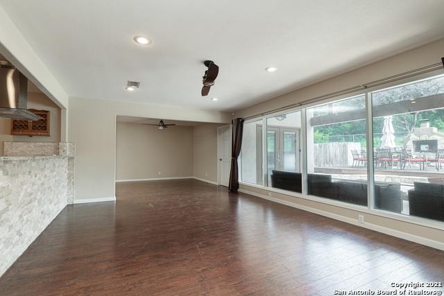 10211 Rafter O Trl Property Photo 3