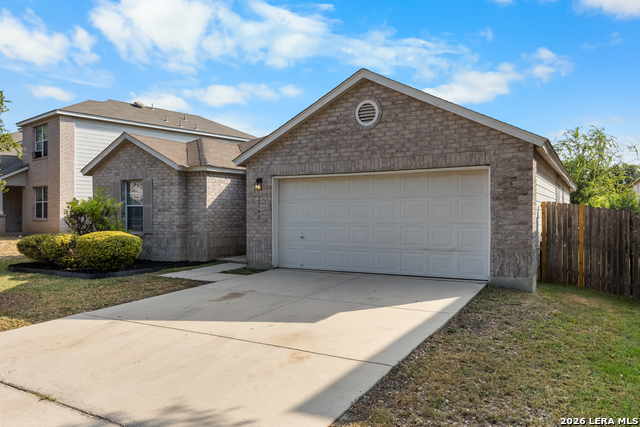 2142 Red Rock Crossing Property Photo 3