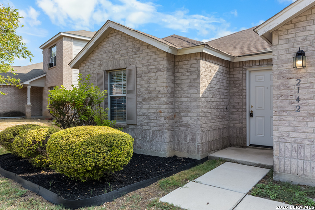 2142 Red Rock Crossing Property Photo 4