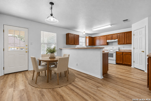 2142 Red Rock Crossing Property Photo 10