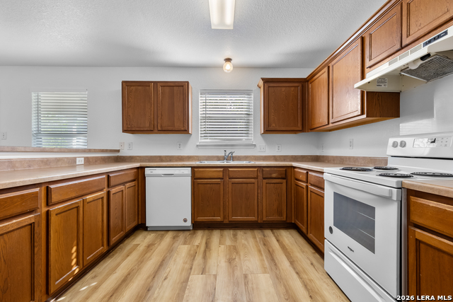 2142 Red Rock Crossing Property Photo 14