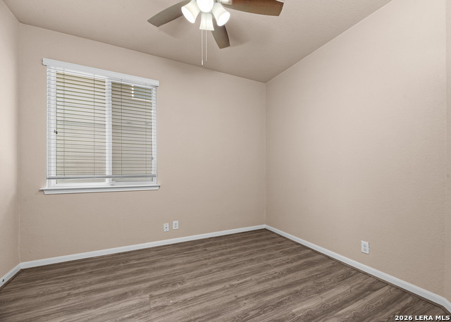 481 Centinela St Property Photo 12