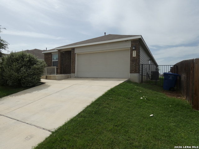 935 Watson Way Property Photo 4