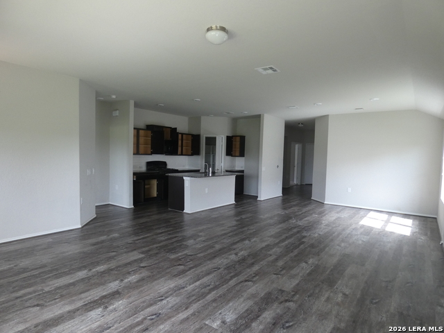 935 Watson Way Property Photo 11