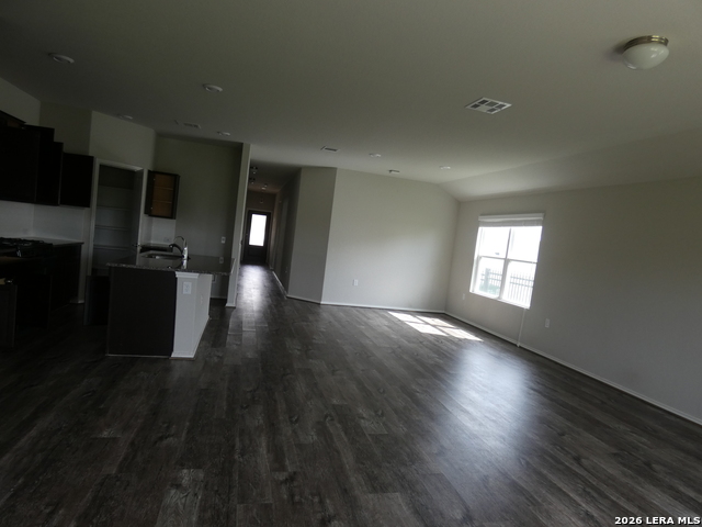 935 Watson Way Property Photo 12