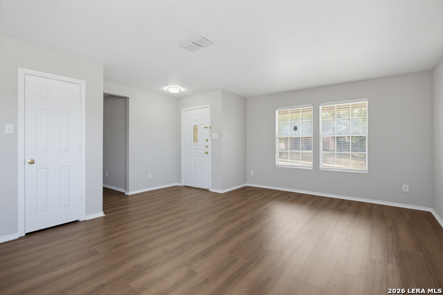 1503 Golden Wing Property Photo 4