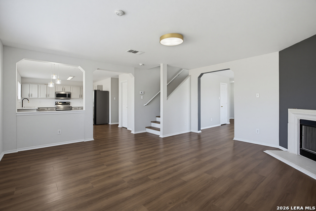 1503 Golden Wing Property Photo 7