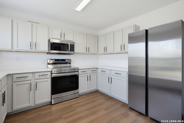 1503 Golden Wing Property Photo 13