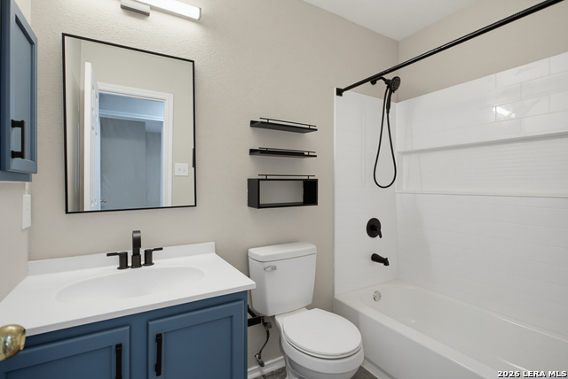 1503 Golden Wing Property Photo 16