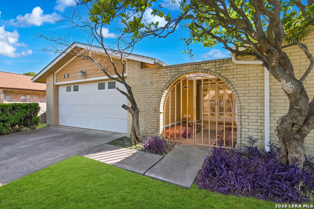 8371 Bent Waters Property Photo 3