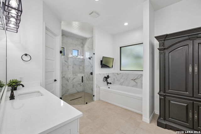 879 Latigo Blvd Property Photo 27