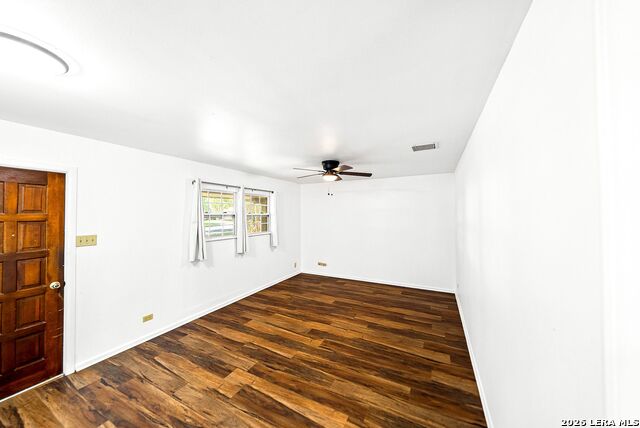145 Valley Oak Dr Property Photo 3