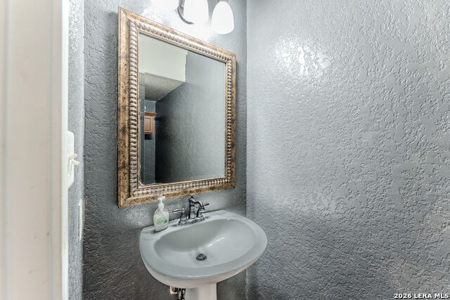7219 Albany Rdg Property Photo 27