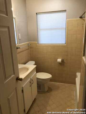 434 Rexford Dr Property Photo 9