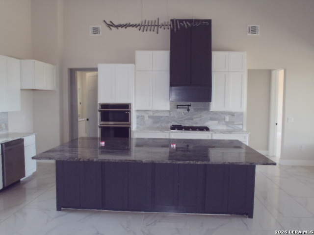 650 Shady Holw Property Photo 22