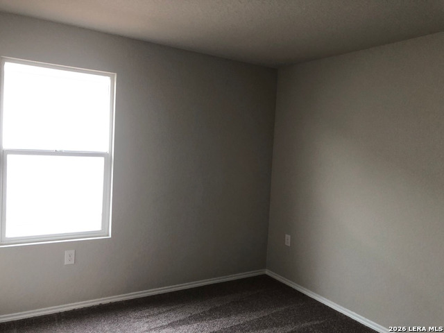 13431 Ashworth Blvd Property Photo 3