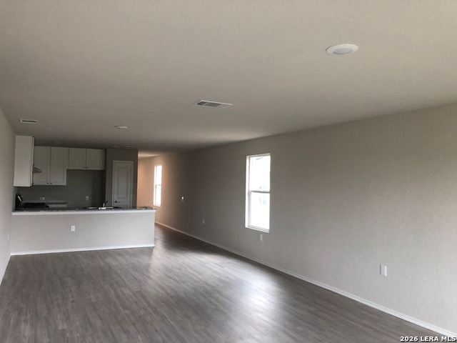 13431 Ashworth Blvd Property Photo 10