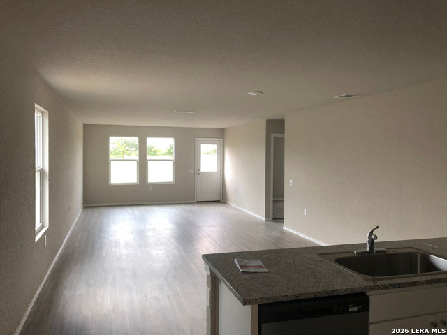 13431 Ashworth Blvd Property Photo 13