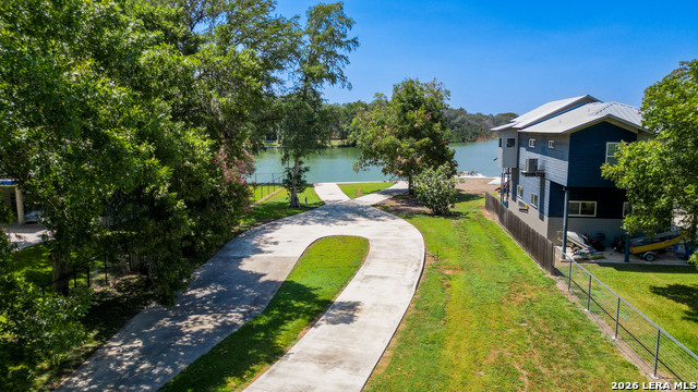 152 Lakeside Property Photo 6