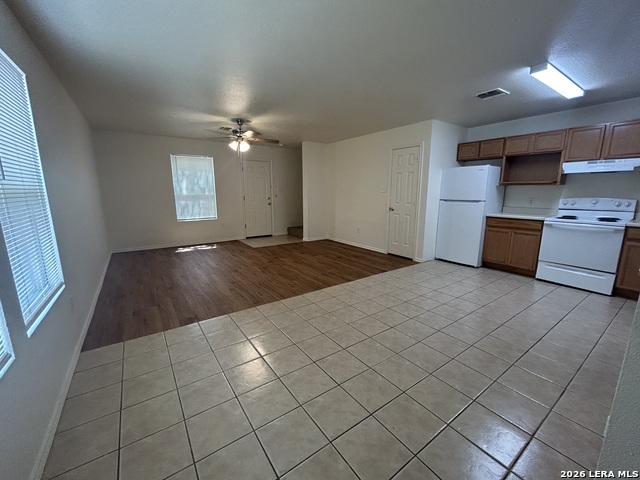 11228 Center Point Rd Property Photo 3