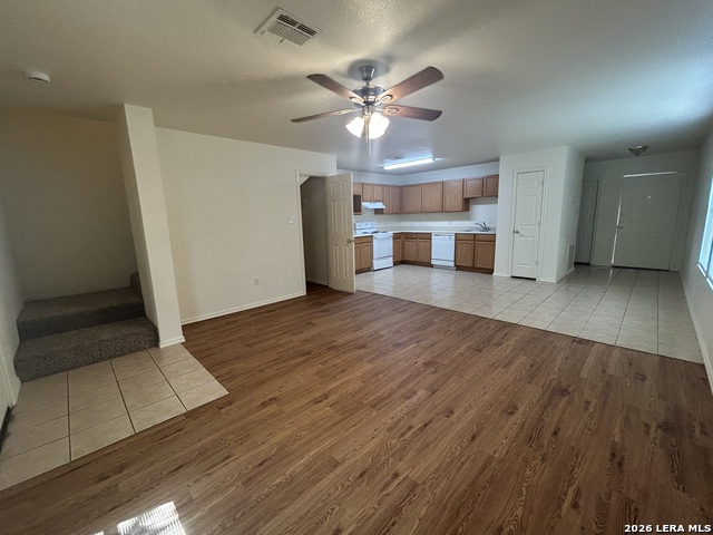 11228 Center Point Rd Property Photo 4