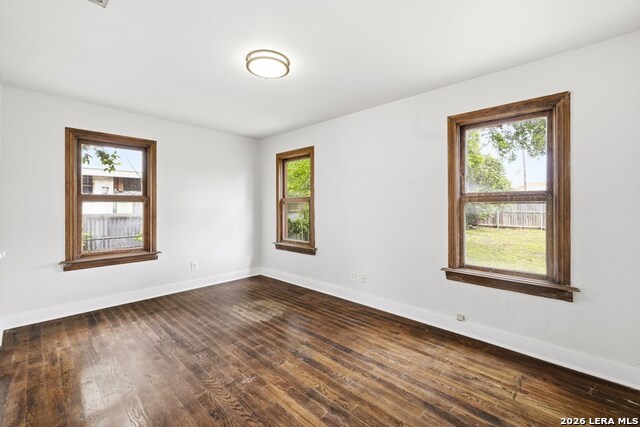 111 N Lewis Ave Property Photo 19