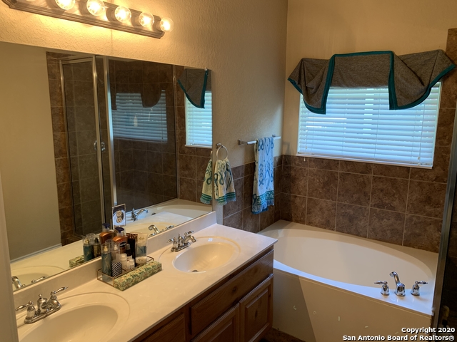 26427 Walden Oak Property Photo 19